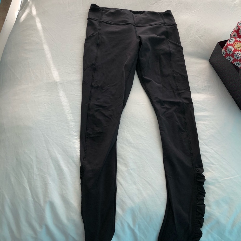 Lulu lemon 28” pants !size 6
